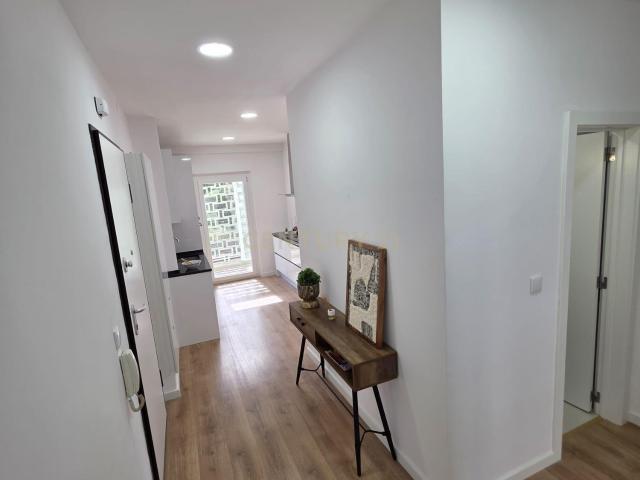 T3 NOVO C/ SUITE E VARANDA