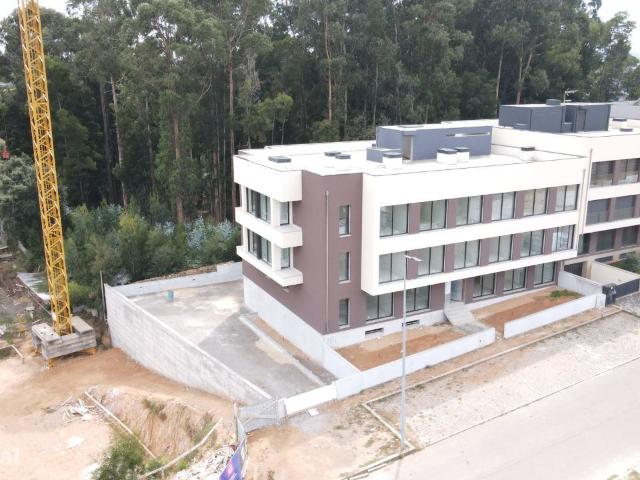 T3 Novo c/ Varanda e Lugar de Garagem em Avintes