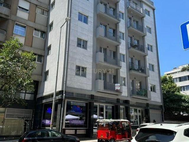 T3 Novo com Garagem | Trindade & Aliados | Centro do Porto