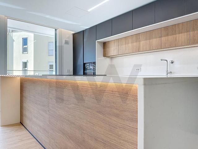 T3 novo, com suite, terraço e garagem, na Parede, próximo da. 160m² Carcavelos e Parede