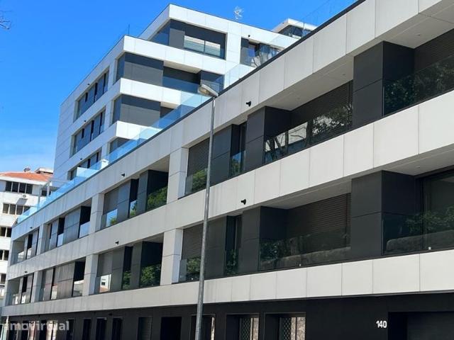 T3 Porto Boavista 2 Lugares de Garagem Novo Metro Casa Msica