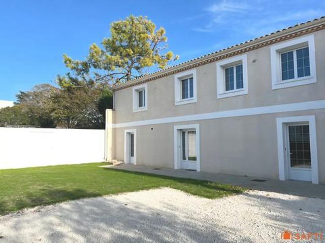 T3 Plain pied, terrasse et cour privative au cœur de Meschers