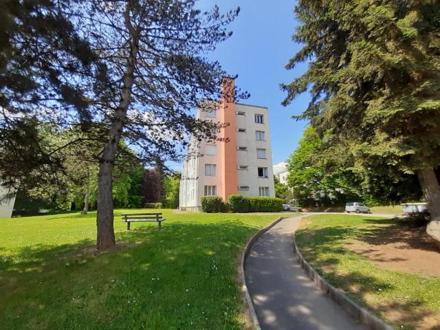T3 PROCHE CENTRE LUXEUIL