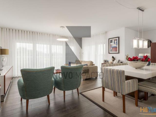 T3 Premium com Box | 197m² | Como Novo | 5 min Ponte Vasco da Gama | Montijo | 26064072575