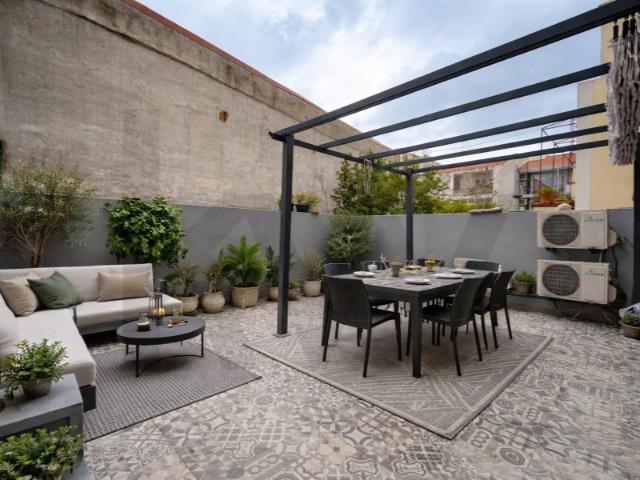 T3 | R. Almirante Reis | 1º andar com elevador | Terraço Privado