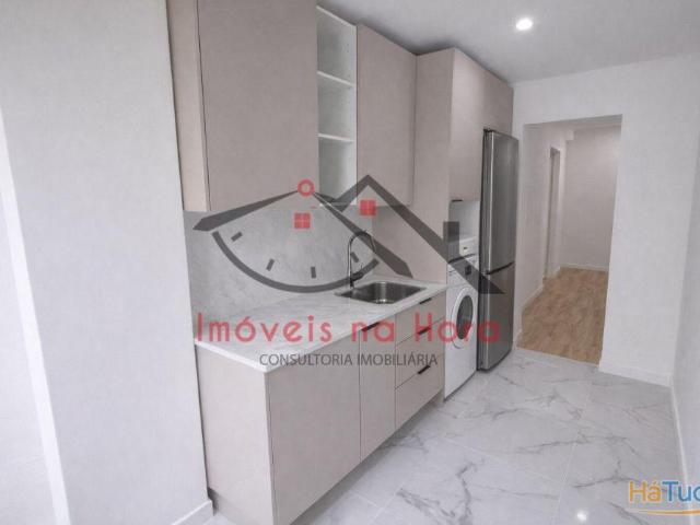 T3 Remodelado com Suite e Varanda na Falagueira ? Amadora | 26064066702
