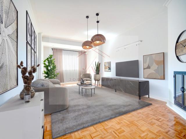 T3 remodelado como novo no Centro de São João do Estoril