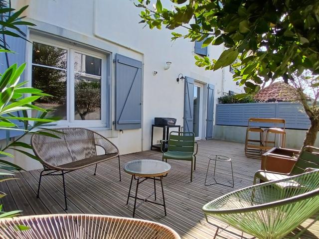 BIARRITZ T3 80 M2 ESPRIT MAISON TERRASSE 50 M2