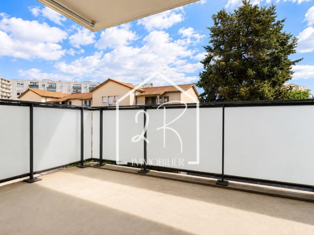 T3 récent 55 m2 Terrasse parking