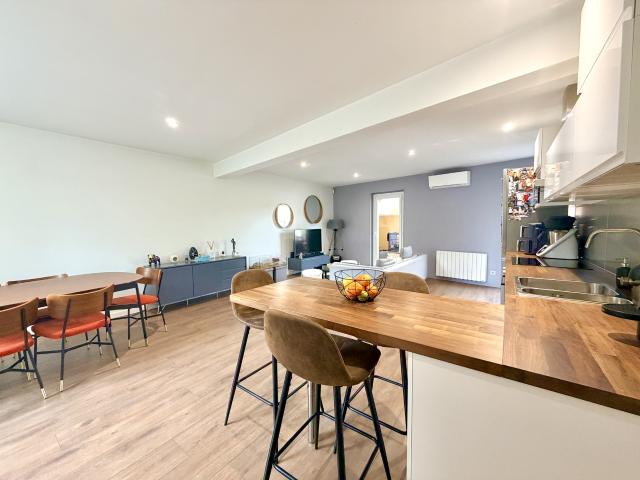 T3 récent 80 m2 utiles avec 2 terrasses Centre de Chessy 250 000 €