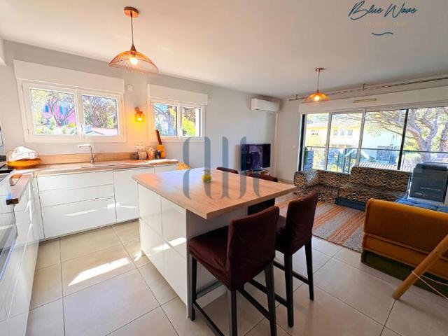 T3 récent avec terrasse plein sud et double garage dans rési