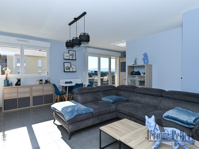 T3 récent avec grand balcon terrasse Résidence sécurisée