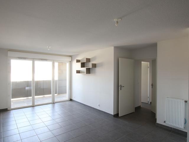 T3 récent de 60 m2 avec grand balcon et double parking Toulouse Saint Exupéry 31400