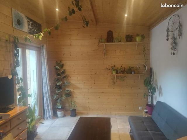 T3 refait à neuf – balcon exposé SUD sans vis à vis, vendu avec 2 stationnements privatifs dont 1 couvert