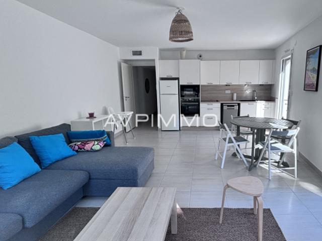 T3 rez de jardin 68 m2 Jardin 100 m2 Piscine Plage à p