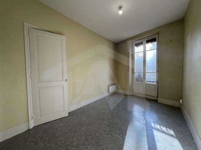 T3 RUE DIDEROT 69m2