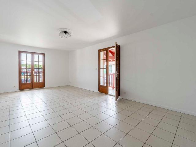 T3 spacieux avec grand balcon Bail non meublé