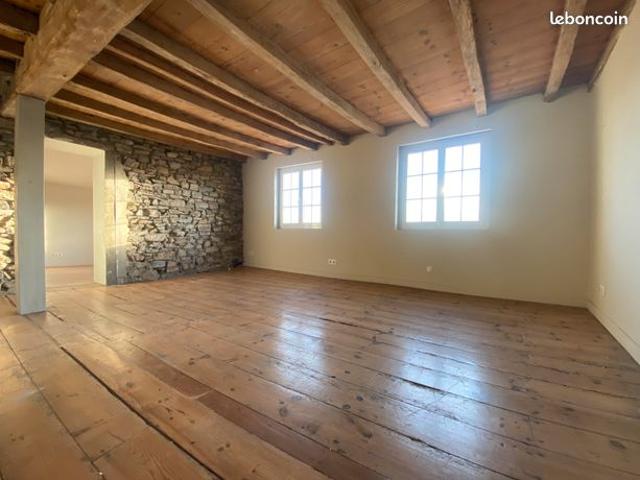 T3/T4 A rénover Plage UHABIA 70m² + 25m² en combles