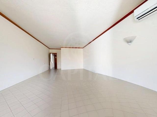 T0 Apartamento multifuncional com varanda, Albufeira