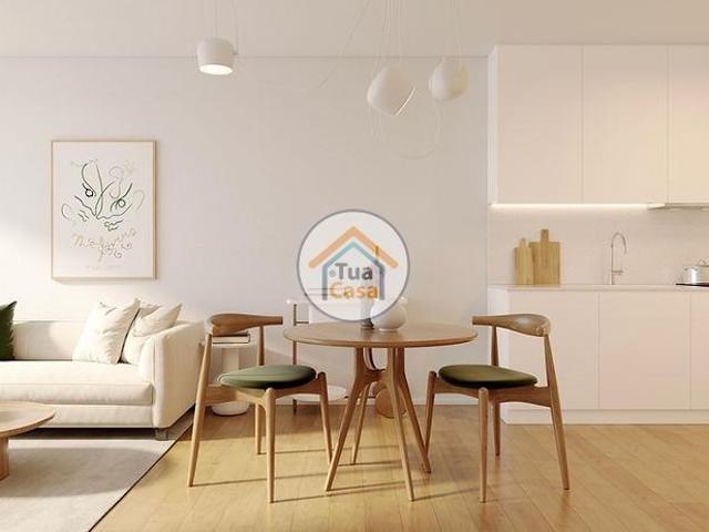 T0 COM TERRAÇO NOVO JUNTO À PRAIA DE LEÇA DA PALMEIRA | MOINHO DE VENTO FLATS