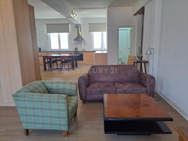 T0, Open Space com 78 m², na Costa do Castelo