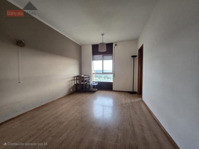 T0 /T1para Remodelação com Garagem Coimbra