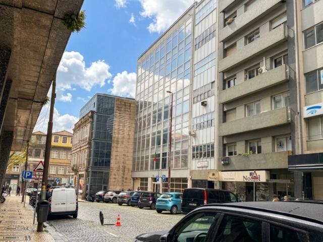 T0 Pronto a estrear e a rentabilizar, no Centro do Porto Rua do Bolhão