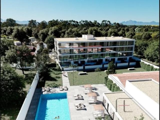 T1+1 2 lug. garagem em condomínio com jardim e piscina