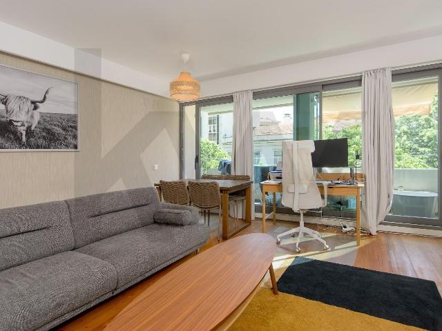 T1+1 | 88 m² | Garagem | Varanda | Saldanha
