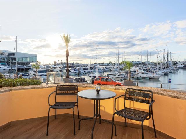 T1+1 com varanda vista mar, na marina de Vilamoura 103m² Quarteira