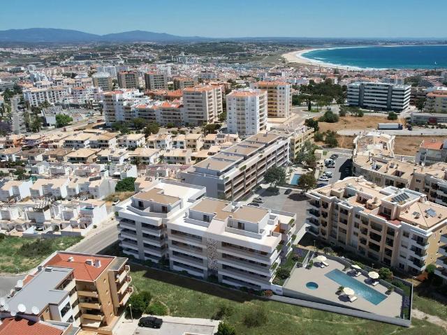 T1+1 de Luxo em Duplex e Penthouse a 500m da Praia – Conforto e Tecnologia em Lagos