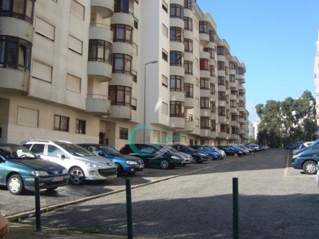 T1+1 em Rio De Mouro / Rinchoa / Sintra / Lisboa