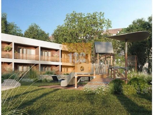 T1+1 novo com varanda e jardim Oak Porto
