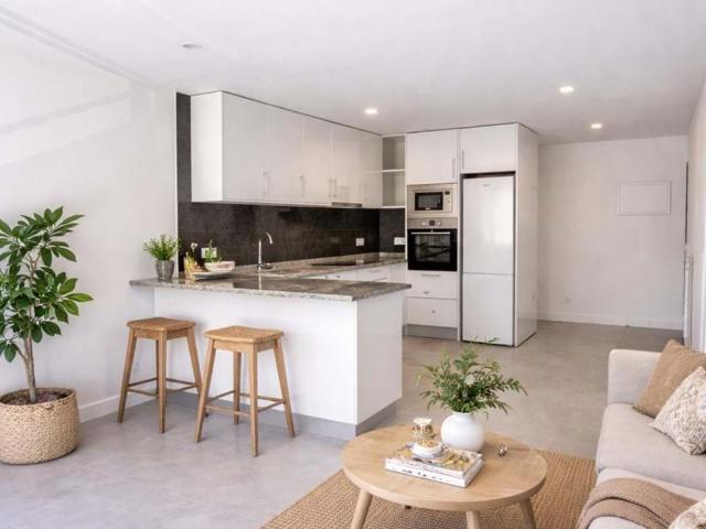 T1+1 Renovado em Quarteira, a 100 Metros da Praia
