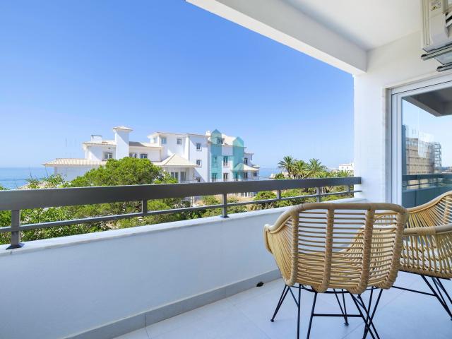 T1+1 Totalmente Remodelado | 1ª Linha de Mar | Praia da Rocha | Vista Mar