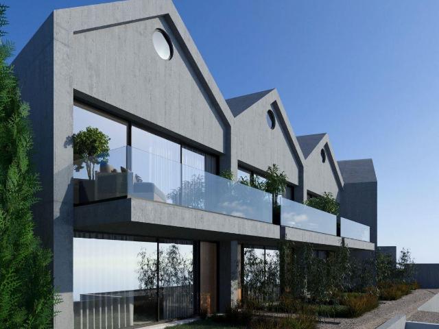T1+1 triplex com varanda, jardim e vista desafogada sobre a. 132m² Aldoar, Foz do Douro e Nevogilde