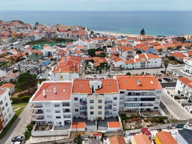 T1+2 Duplex com Vista Mar | A apenas 150 metros da praia de Santa Cruz
