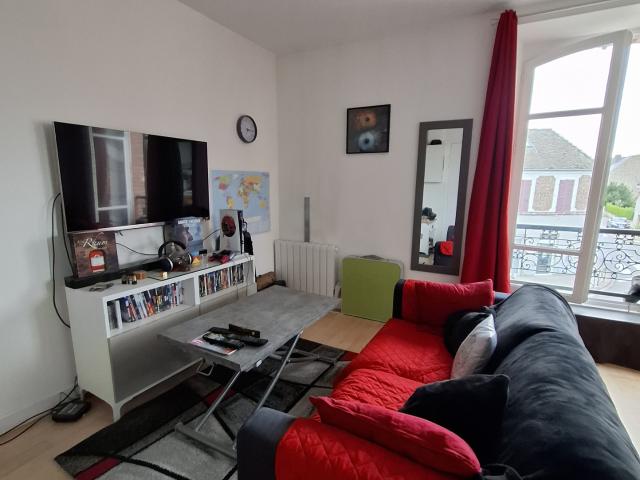 T136 Appartement 2 pièces 31.60 m2 Vendu loué meublé Saint Léger en Yvelines