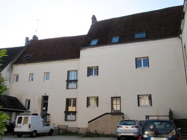 T1