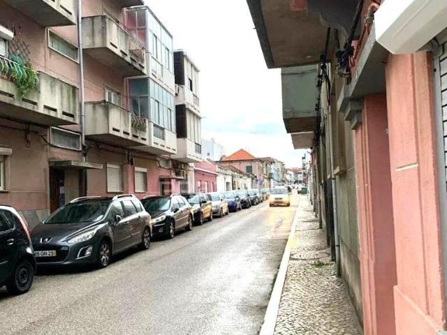 T1 + 1 Baixa da Banheira
