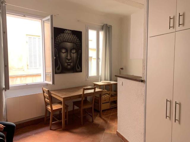 T1 / 2 meublé Rue venel