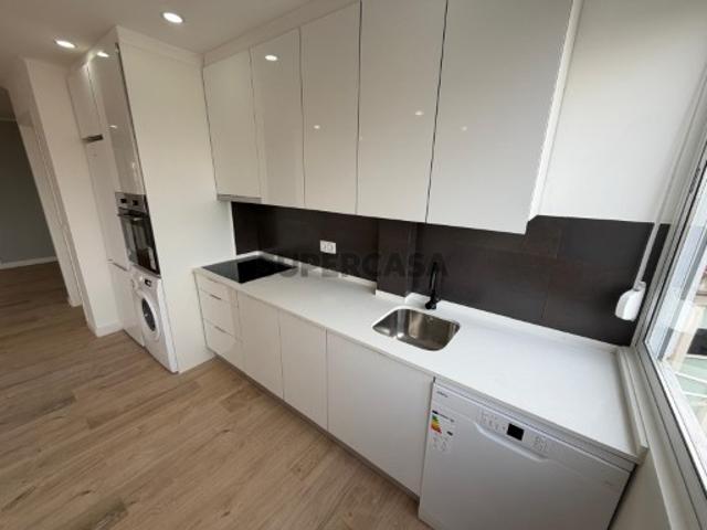 T1 Totalmente remodelado, Amadora