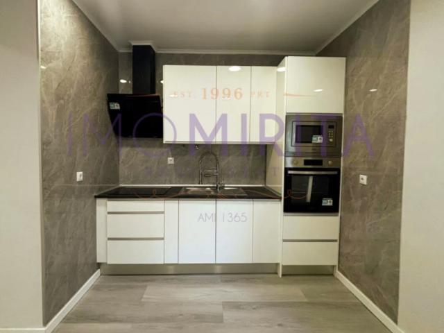 T1 Totalmente remodelado, Venteira, junto á CP