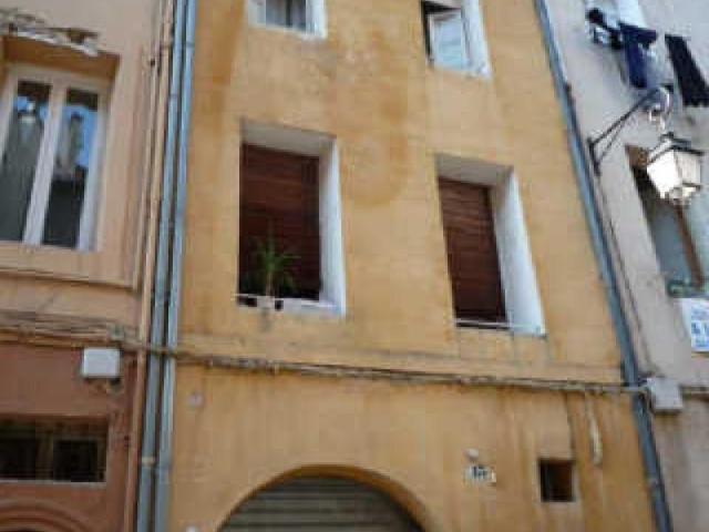 t1 vieux aix a proximité de la rotonde, au 13 rue.