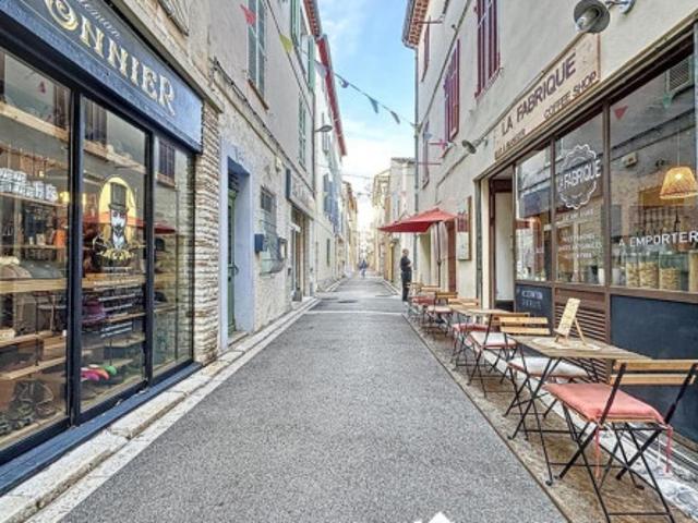 T1 à Antibes à louer Locagestion, expert en gestion locative
