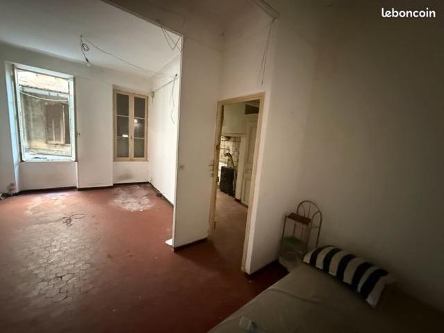 T1 à renover 3 Rue Mathieu Stilatti/BD STRASBOURG