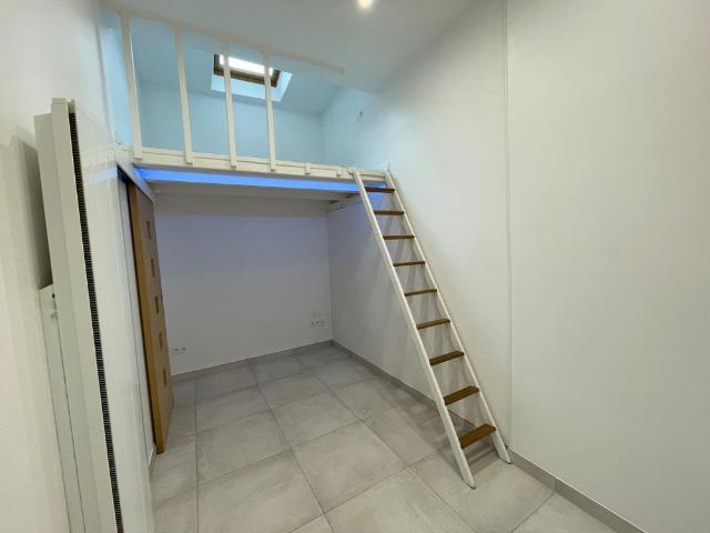 T1 AVEC MEZZANINE AMIENS