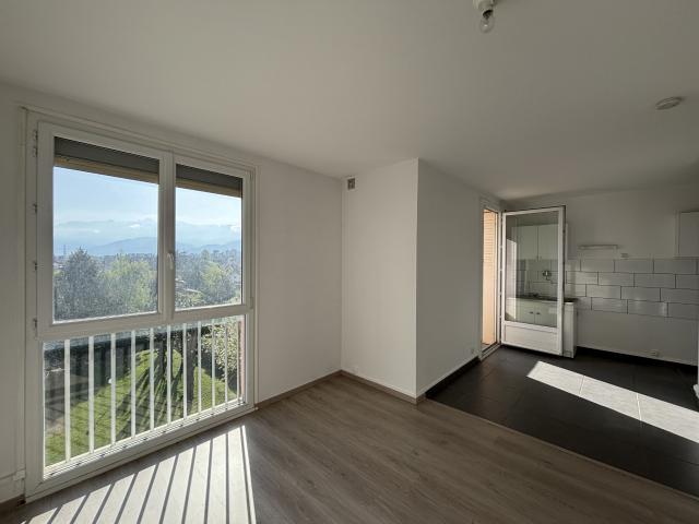 T1 avec balcon SEYSSINET PARISET Seyssinet Pariset 38170