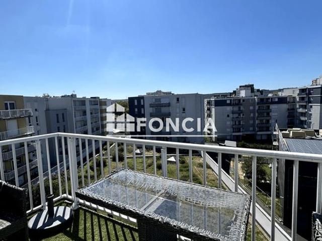 T1 avec parking et balcon dans residence recente