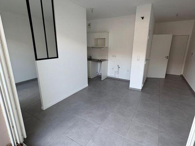 T1 bis 34 m² Bron limite Montchat